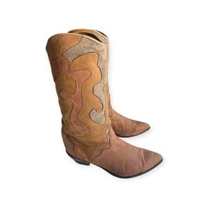 **VINTAGE** 1980’s Zodiac brown/tan suede stacked heel cowboy boots 9.5